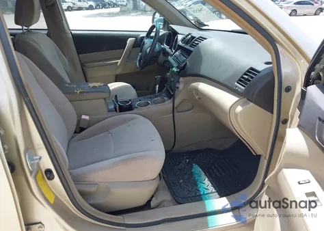 2008 Toyota Highlander z USA, uszkodzony, nr VIN JTEDS41A382061347